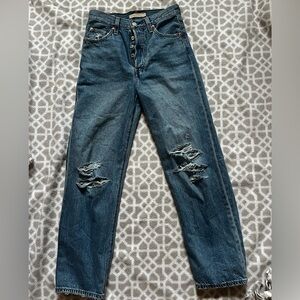 Levi’s 501 high waisted ripped mom jeans - size 25 - size small - worn once